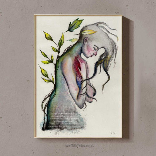 Illustration af en kvinde med langt hår der holder sig til hjertet. Op af ryggen vokser der blade ud, mens lidt blade flyver væk. Nederst står der et lille vers der handler om at have mistet en alt for tidligt.